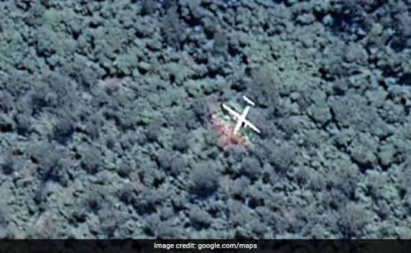 “被击落”飞机的照片让谷歌地图用户困惑
