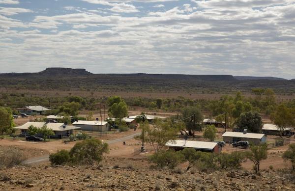 A small amount of houses in a remote outback township