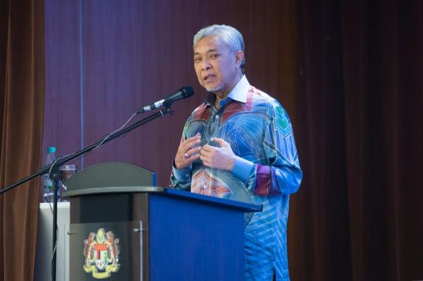 Zahid tells Sanusi to repent for allegedly insulting Selangor Ruler