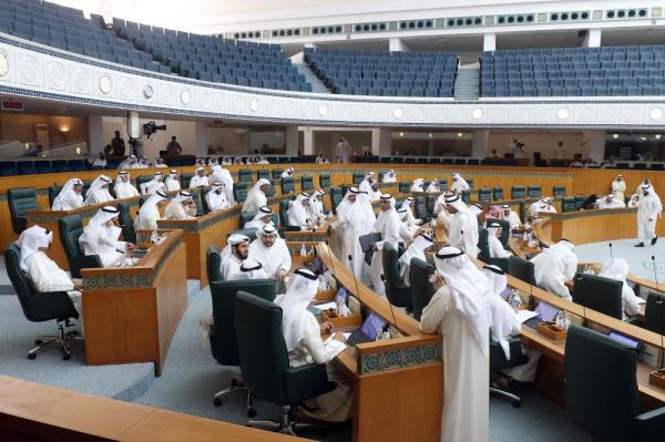 科威特财政部长在最新的政治动荡中辞职