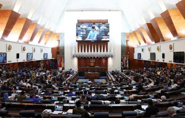 9月举行特别议会会议，审查伊斯梅尔·萨布里政府的1200名议员