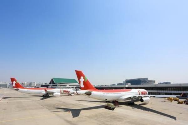 This photo shows its A330-300 chartered planes at Incheon Internatio<em></em>nal Airport, west of Seoul. (T'way Air)
