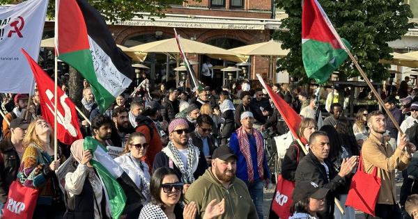 马尔默抗议现场直播:成千上万的暴徒为巴勒斯坦城市游行，造成欧洲电视网的混乱